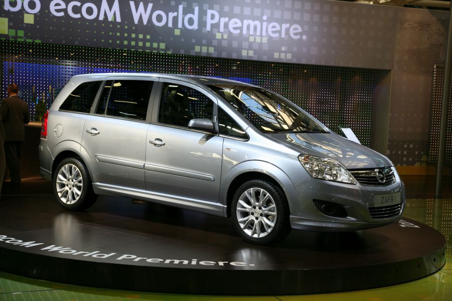  Opel Zafira 2008 года  (фото 16 из 72)